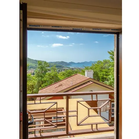 Villa Deniz Ve Orman Manzaralı 4+2 Almina *