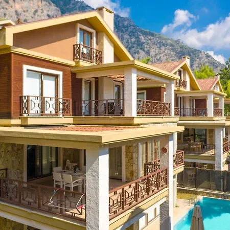 Deniz Ve Orman Manzaralı 4+2 Almina Villa *