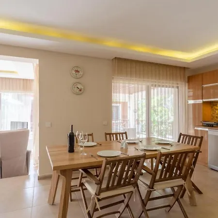 Deniz Ve Orman Manzaralı 4+2 Almina *