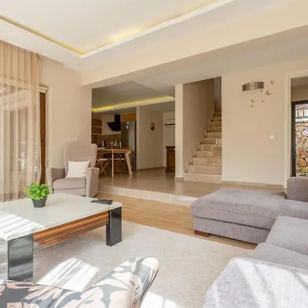 Deniz Ve Orman Manzaralı 4+2 Almina Villa Göcek